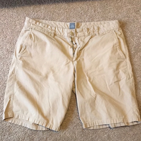 GAP Other - Gap khaki shorts. Size 38